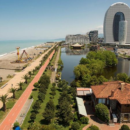 Orbit City Batumi Hotel Ngoại thất bức ảnh