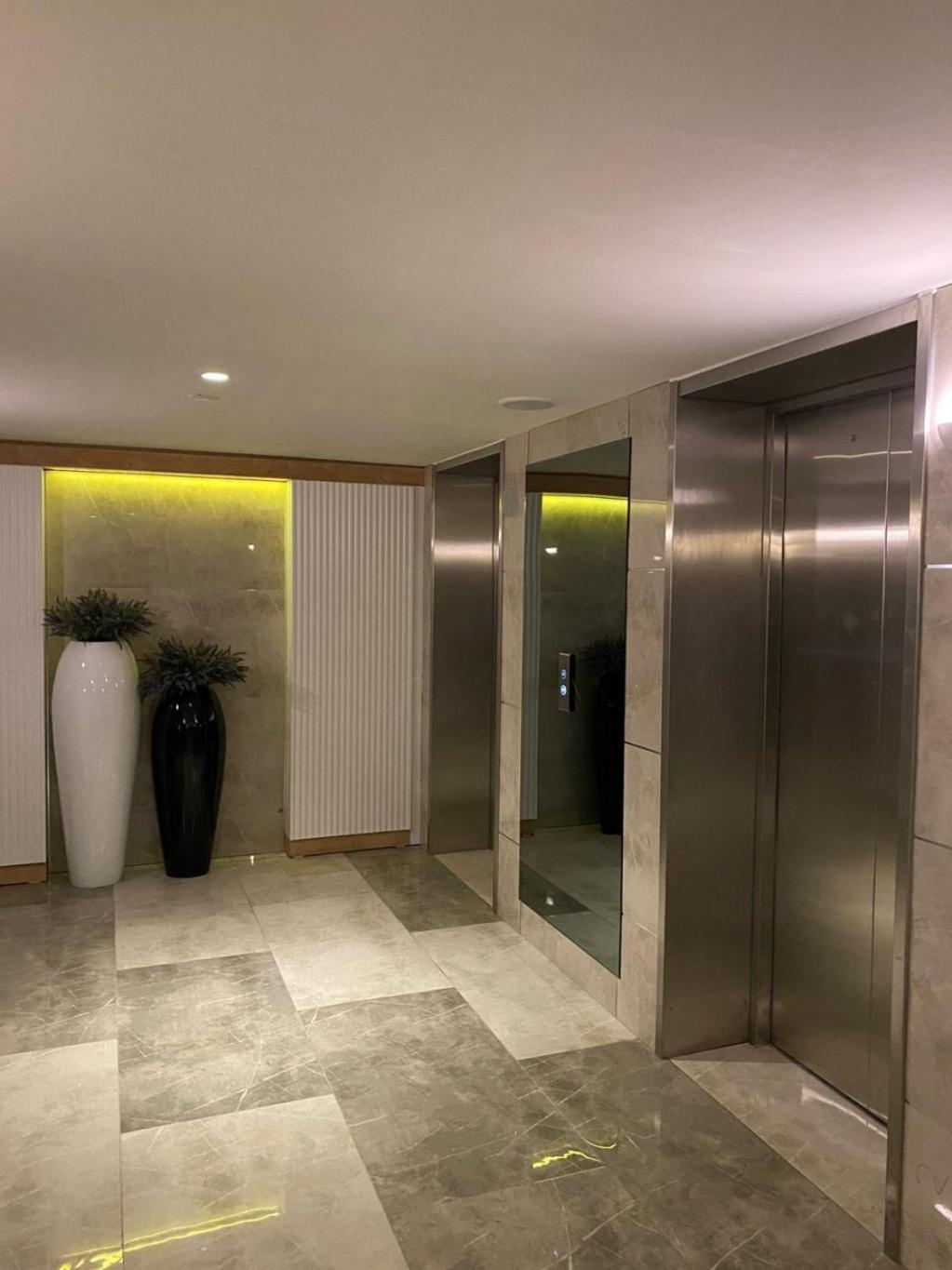 Orbit City Batumi Hotel Ngoại thất bức ảnh