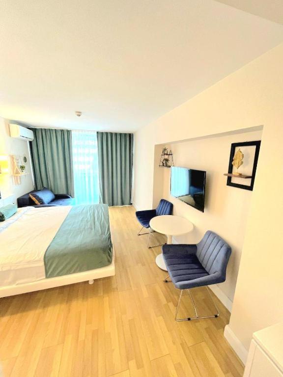 Orbit City Batumi Hotel Ngoại thất bức ảnh